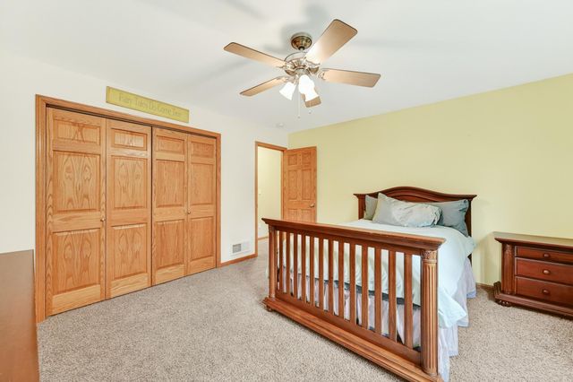 2482 Crimson Ridge Circle NW, Rochester, MN 55901