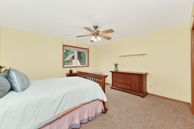 2482 Crimson Ridge Circle NW, Rochester, MN 55901