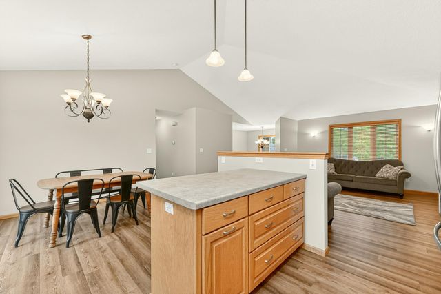 2482 Crimson Ridge Circle NW, Rochester, MN 55901