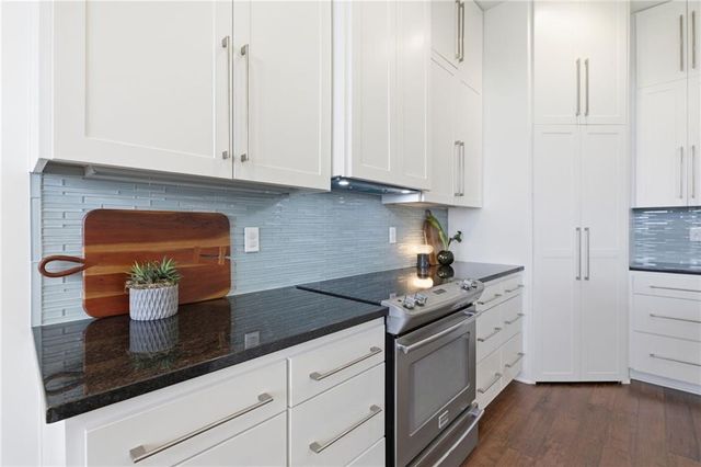 17333 Hauser Street, Overland Park, KS 66221