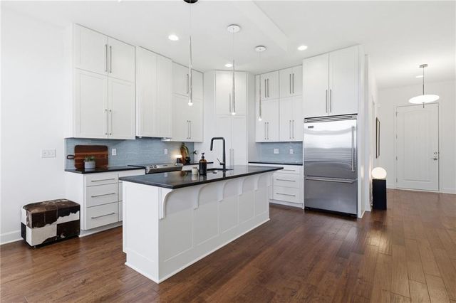17333 Hauser Street, Overland Park, KS 66221