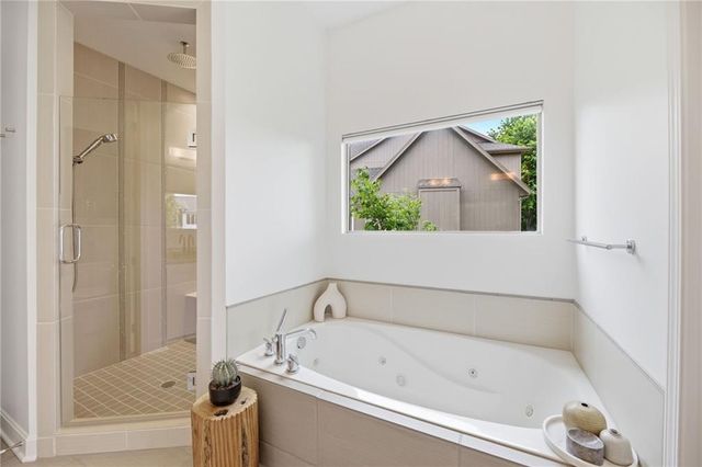17333 Hauser Street, Overland Park, KS 66221