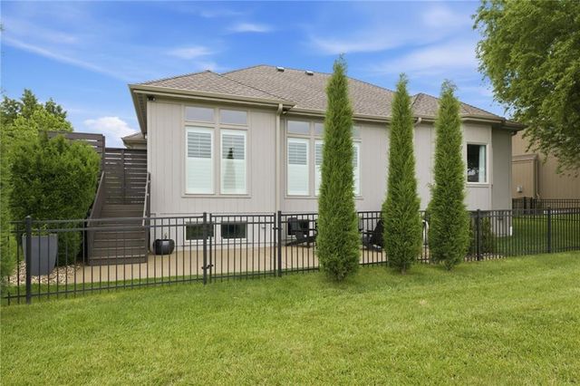 17333 Hauser Street, Overland Park, KS 66221