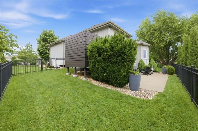17333 Hauser Street, Overland Park, KS 66221