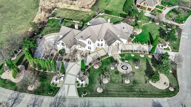 15 Terra Vita Court, South Barrington, IL 60010