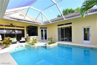 634 Soliel DR, Naples, FL 34110