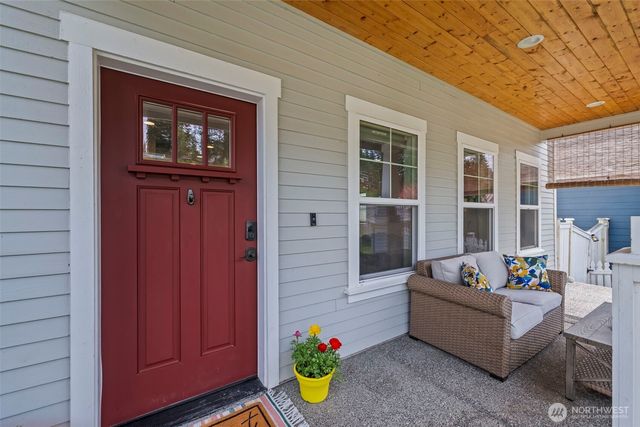 30 E Cedarland Lane, Allyn, WA 98524