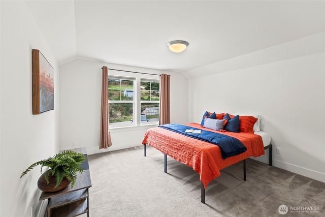 30 E Cedarland Lane, Allyn, WA 98524