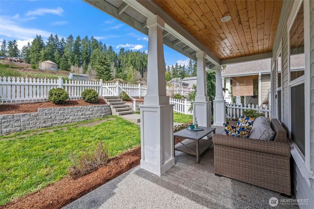 30 E Cedarland Lane, Allyn, WA 98524