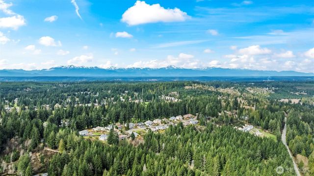 30 E Cedarland Lane, Allyn, WA 98524