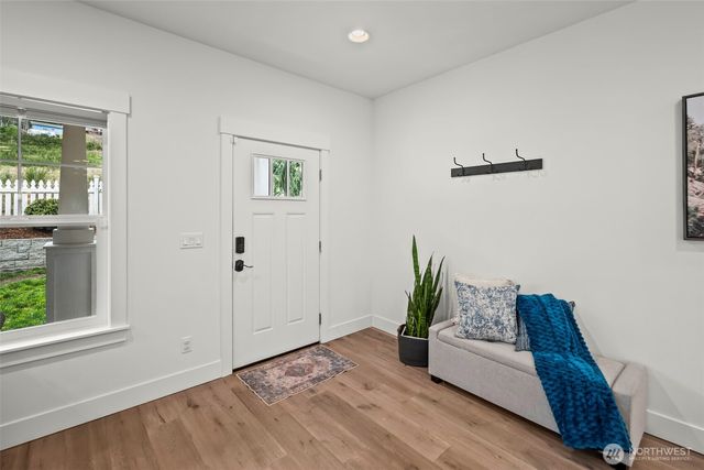 30 E Cedarland Lane, Allyn, WA 98524