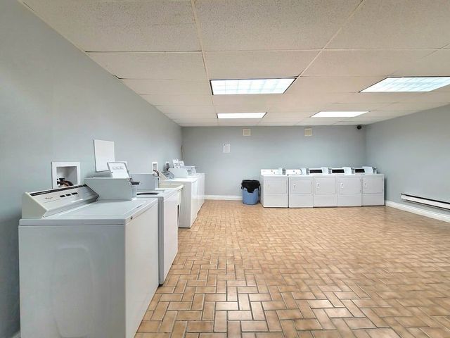 4511 N Malden Street 1B, Chicago, IL 60640