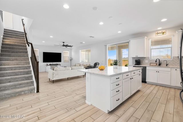 12092 E Ryscott Circle, Vail, AZ 85641