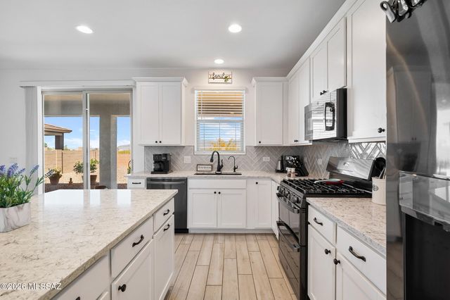 12092 E Ryscott Circle, Vail, AZ 85641