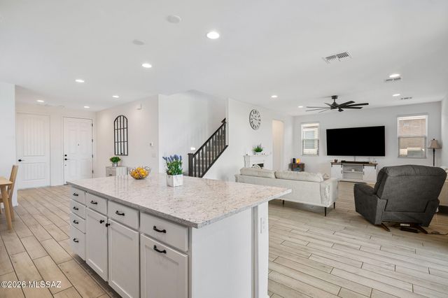 12092 E Ryscott Circle, Vail, AZ 85641