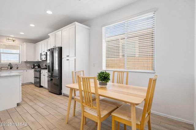 12092 E Ryscott Circle, Vail, AZ 85641