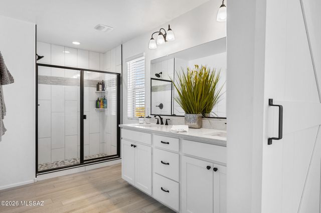 12092 E Ryscott Circle, Vail, AZ 85641