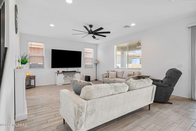 12092 E Ryscott Circle, Vail, AZ 85641