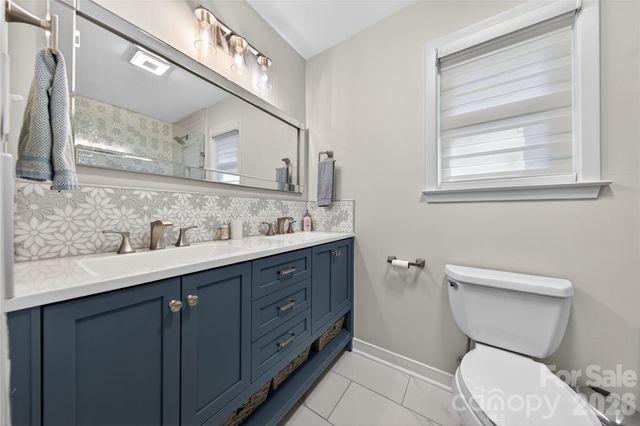 9018 St Lucia Lane, Charlotte, NC 28277