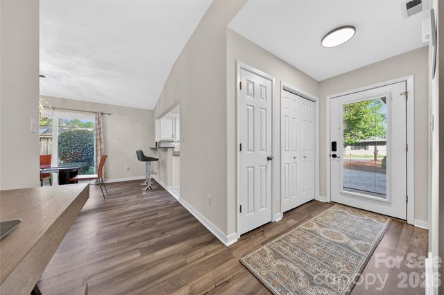 9018 St Lucia Lane, Charlotte, NC 28277