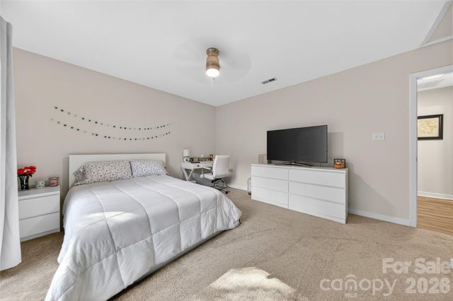 9018 St Lucia Lane, Charlotte, NC 28277