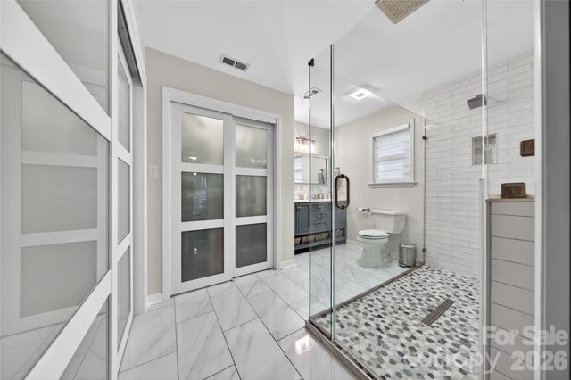 9018 St Lucia Lane, Charlotte, NC 28277