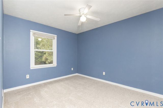 1812 Meadow Park Dr, North Chesterfield, VA 23225