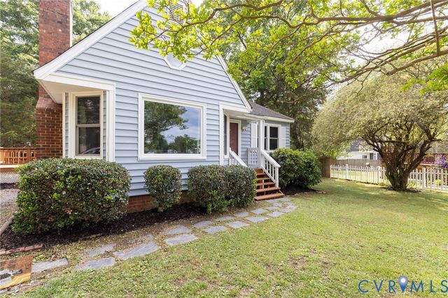 1812 Meadow Park Dr, North Chesterfield, VA 23225