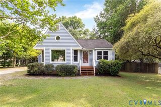 1812 Meadow Park Dr, North Chesterfield, VA 23225