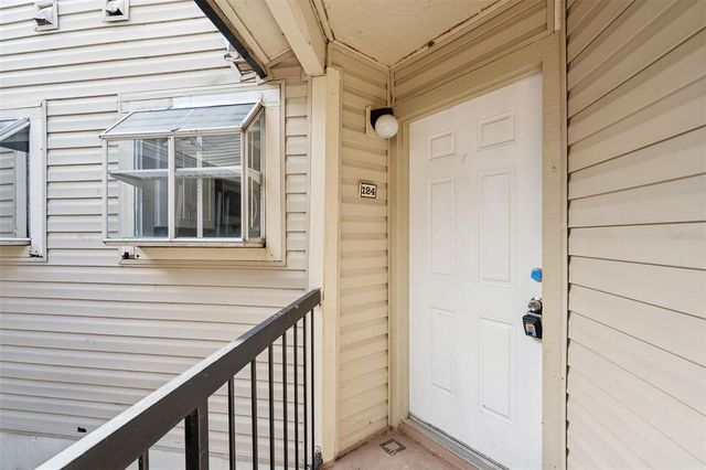 1948 LAKE ATRIUMS CIRCLE 124, Orlando, FL 32839