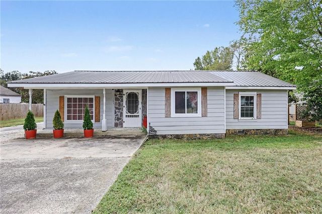 5883 Mendenhall Road, Archdale, NC 27263