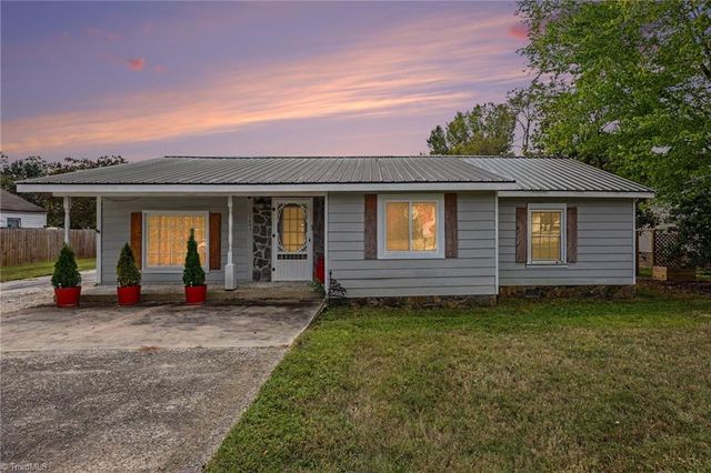 5883 Mendenhall Road, Archdale, NC 27263