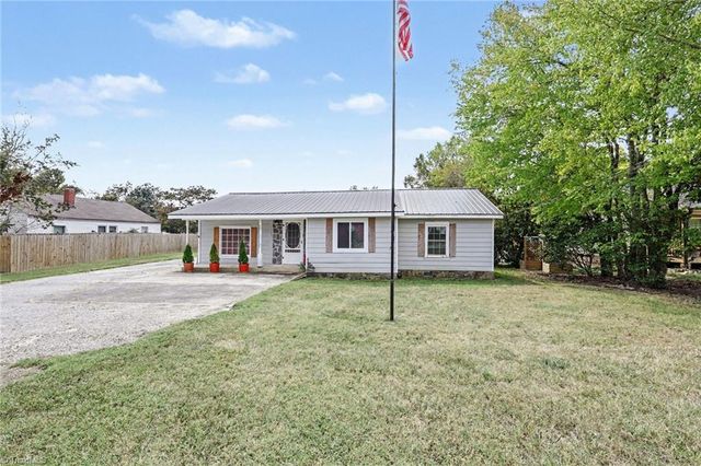 5883 Mendenhall Road, Archdale, NC 27263