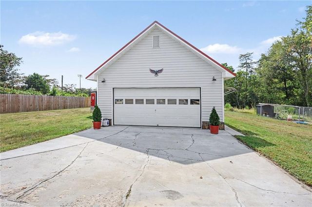 5883 Mendenhall Road, Archdale, NC 27263