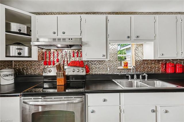 5883 Mendenhall Road, Archdale, NC 27263
