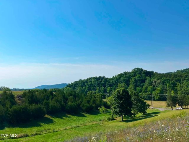 336 Cloud Creek Road, Rogersville, TN 37857
