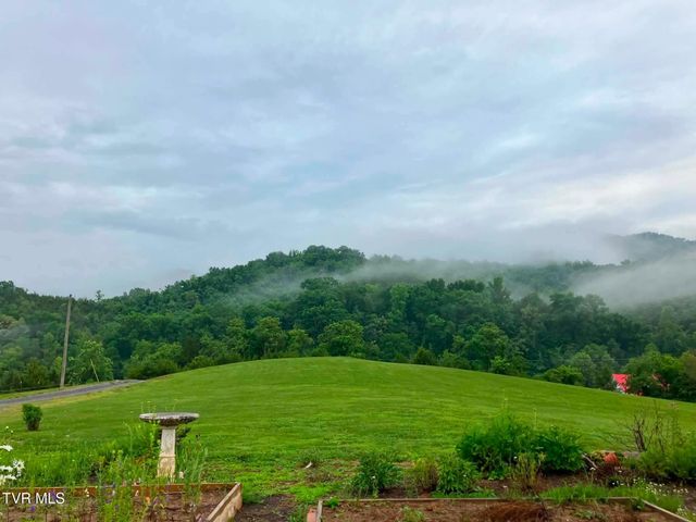 336 Cloud Creek Road, Rogersville, TN 37857