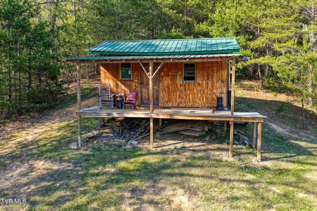 336 Cloud Creek Road, Rogersville, TN 37857