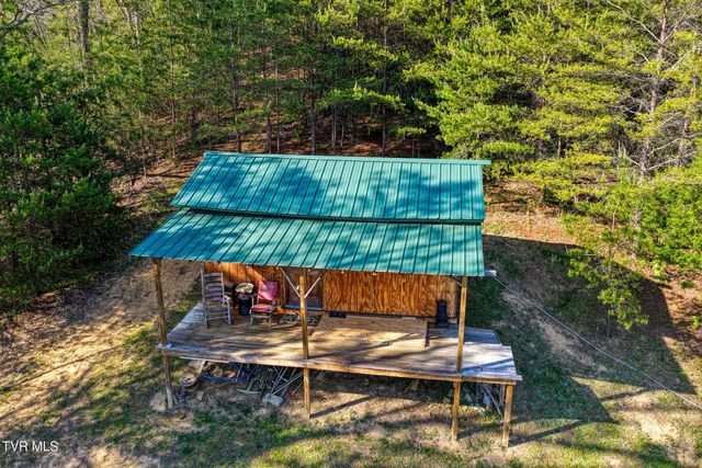336 Cloud Creek Road, Rogersville, TN 37857