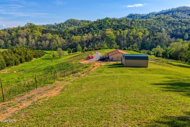 336 Cloud Creek Road, Rogersville, TN 37857