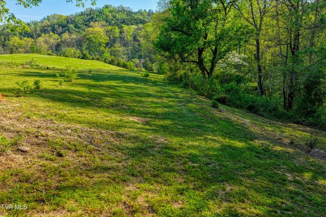 336 Cloud Creek Road, Rogersville, TN 37857