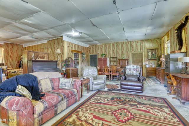336 Cloud Creek Road, Rogersville, TN 37857