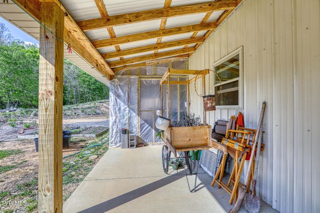 336 Cloud Creek Road, Rogersville, TN 37857