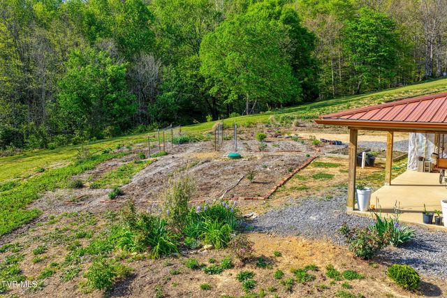 336 Cloud Creek Road, Rogersville, TN 37857