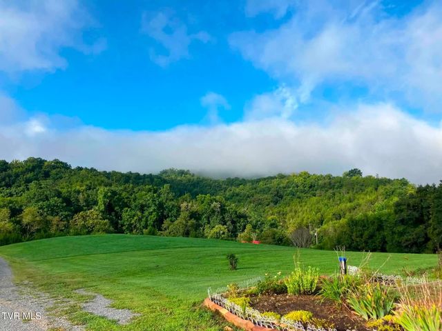 336 Cloud Creek Road, Rogersville, TN 37857