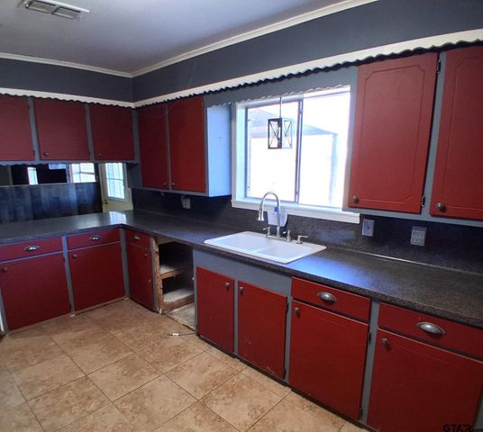 720 CR 3315, Omaha, TX 75571