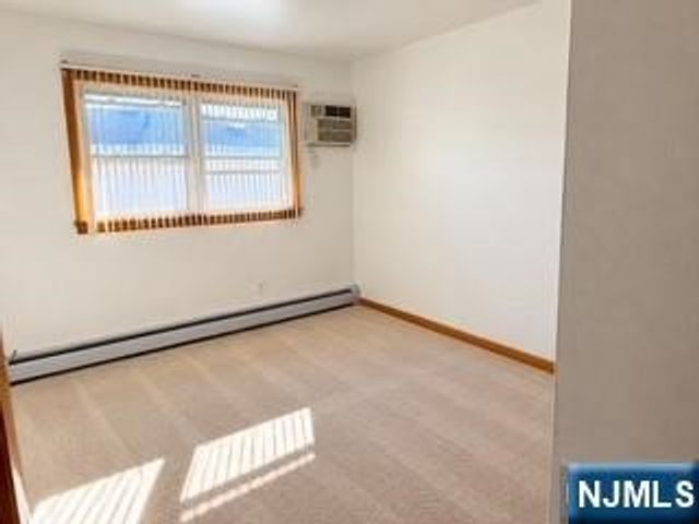 55 Avenue B, Lodi, NJ 07644