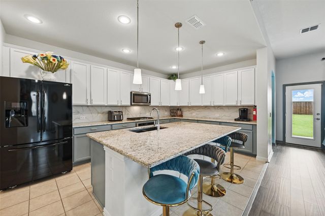 11316 Twisting Peak Road, Fort Worth, TX 76052