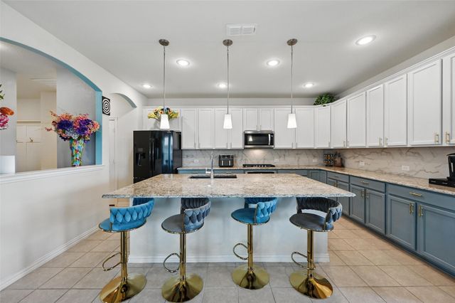 11316 Twisting Peak Road, Fort Worth, TX 76052
