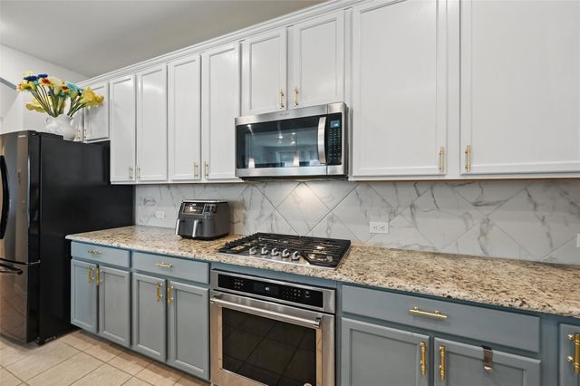 11316 Twisting Peak Road, Fort Worth, TX 76052